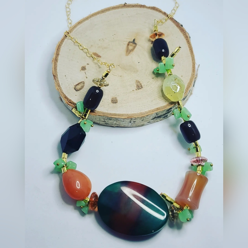 Agate, Quartz Gold plated chain necklace